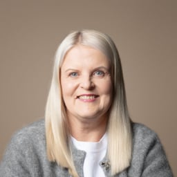 Jaana Kesäläinen-Ruohola - Palvelupäällikkö