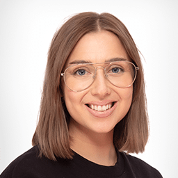 Silja Hölttä - palveluasiantuntija