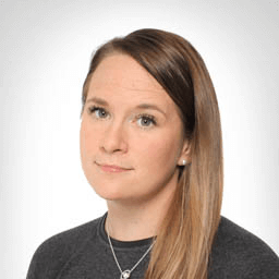 Janica Weintraub - palvelupäällikkö